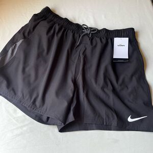 Nike Swim Trunks NWT Men’s Size XL Black Grey Color Block Mesh Lined Shorts